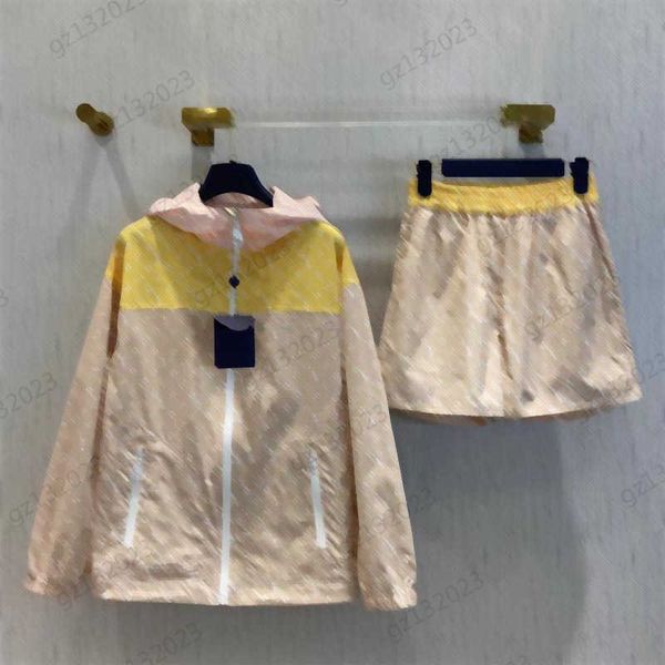 luxury two piece pants brand classic logo printing color combination casual long sleeves jacket elastic-waist pocket design loose shorts two, White
luxury two piece pants brand classic logo printing color combination casual long sleeves jacket elastic-waist pocket design loose shorts two, White