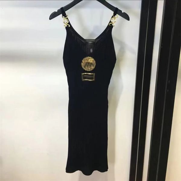 luxury dresses v-neck metal buckle suspender knitted bag buttock dress female slim summer new sleeveless dresses size, White;black
luxury dresses v-neck metal buckle suspender knitted bag buttock dress female slim summer new sleeveless dresses size, White;black