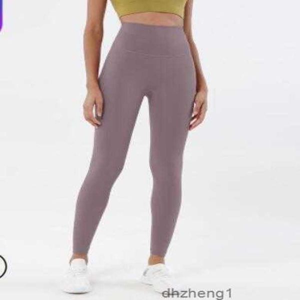 women's & capris yoga pants legging running fitness gym clothes women leggins seamless workout leggings nude high waist tights exercise, Black;white
women's & capris yoga pants legging running fitness gym clothes women leggins seamless workout leggings nude high waist tights exercise, Black;white