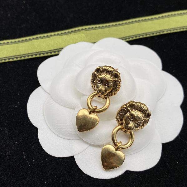 fashion brand earrings g alphabet lion head love brass material personality earrings female wedding party designer jewelry high-quality matc, Golden;silver
fashion brand earrings g alphabet lion head love brass material personality earrings female wedding party designer jewelry high-quality matc, Golden;silver
