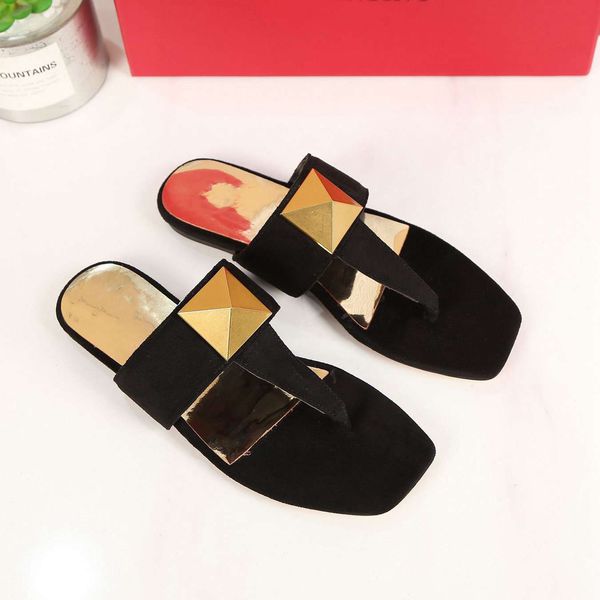 designer slippers women's sandals leather slippers platform valentinoity slide rubber sandal summer fashion patform fgnhcvb, Black
designer slippers women's sandals leather slippers platform valentinoity slide rubber sandal summer fashion patform fgnhcvb, Black