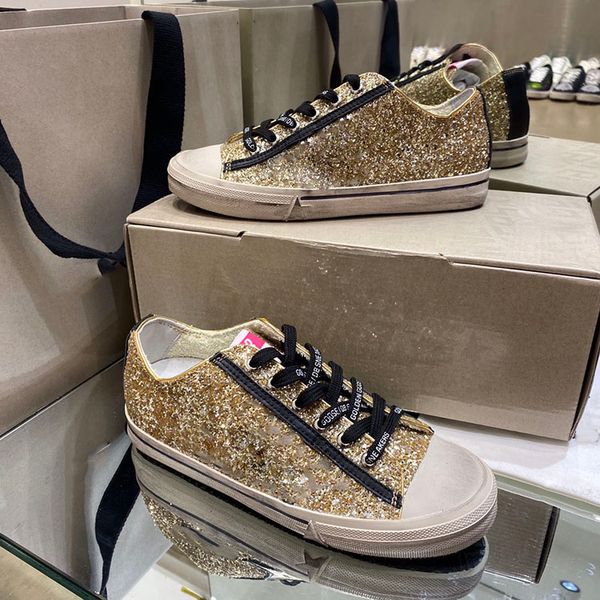 designer luxury brand golden men's and women's sports casual new shoes 35-46 various styles, colors, purple pentagram
designer luxury brand golden men's and women's sports casual new shoes 35-46 various styles, colors, purple pentagram