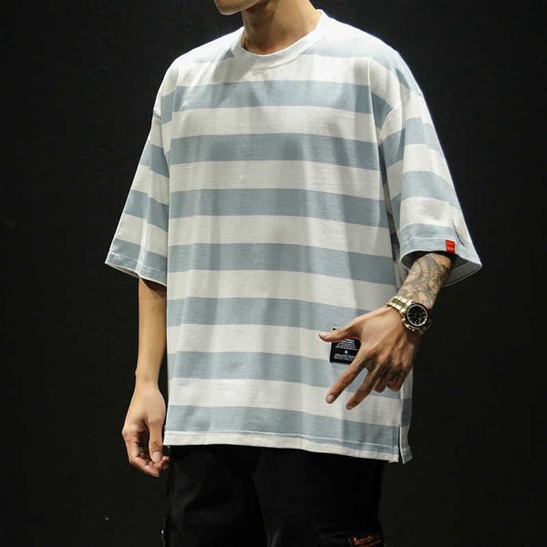 men's t-shirts fashion stripe t shirt men 2022 casual oversized t-shirt short sleeve summer hip hop streetwear tees male cotton tshirt, White;black
men's t-shirts fashion stripe t shirt men 2022 casual oversized t-shirt short sleeve summer hip hop streetwear tees male cotton tshirt, White;black