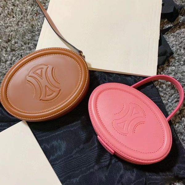luxury triomphes designers shoulder bag womens purses oval smooth genuine leather handbags round clutch calfskin the tote bag mens satchel c
luxury triomphes designers shoulder bag womens purses oval smooth genuine leather handbags round clutch calfskin the tote bag mens satchel c