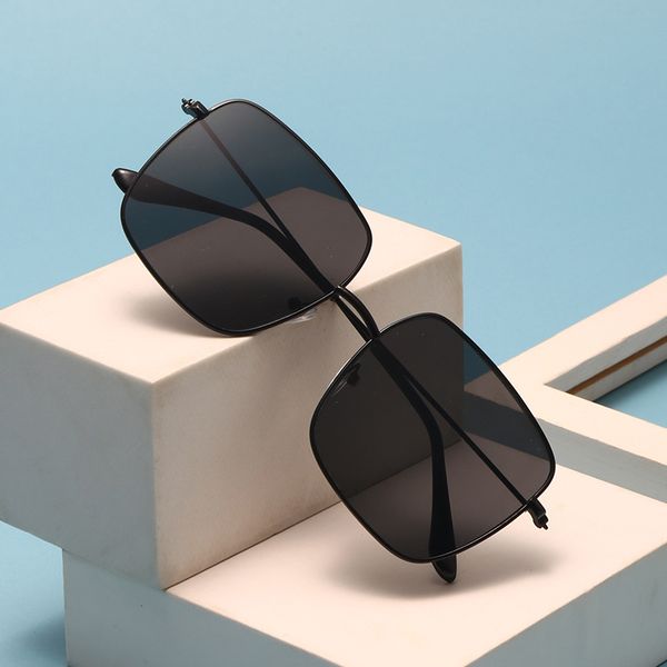 new fashion large frame selling sunglasses anti blue light mirror metal sunglasses men's and women's square frame sunglasses df 88, White;black 
new fashion large frame selling sunglasses anti blue light mirror metal sunglasses men's and women's square frame sunglasses df 88, White;black