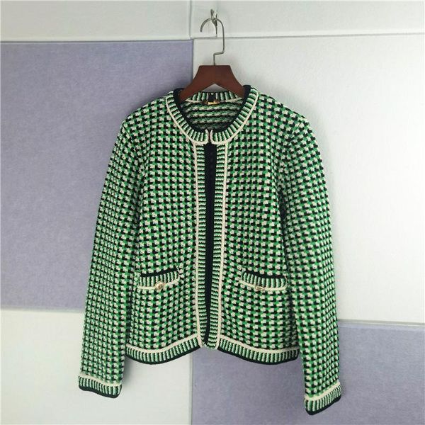 sweaters 2022 fashionable and elegant spring and summer new sweet and fresh green check cardigan coat knitted top, White;black
sweaters 2022 fashionable and elegant spring and summer new sweet and fresh green check cardigan coat knitted top, White;black