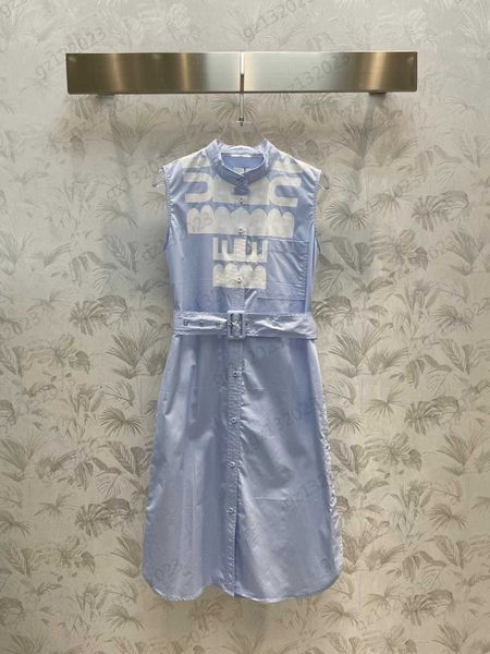 brand dresses front letters print stand collar pocket sleeveless dress straight version of the hemline side button slit designer maxiskit su, Black;gray
brand dresses front letters print stand collar pocket sleeveless dress straight version of the hemline side button slit designer maxiskit su, Black;gray