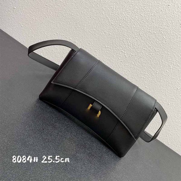 leather designer hourglass bag luxury women's crossbody bags metal b pull ring shoulder messenger bag appearance half moon shape wallet
leather designer hourglass bag luxury women's crossbody bags metal b pull ring shoulder messenger bag appearance half moon shape wallet