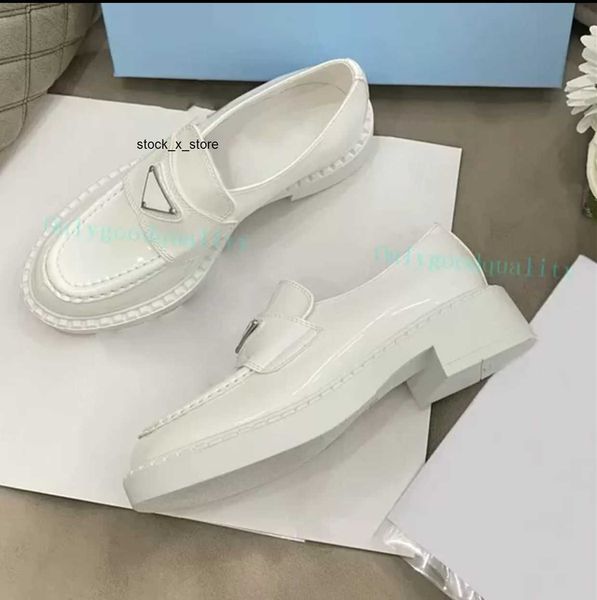 women dress shoes flat casual low-wedding party design business formal loafer social chunky with original box, Black
women dress shoes flat casual low-wedding party design business formal loafer social chunky with original box, Black