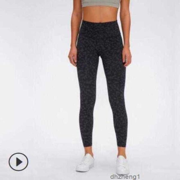 women's & l 32 yoga leggings tie dye gym clothes women high waist running fitness sports full length pants trouses workout capris leggi, Black;white
women's & l 32 yoga leggings tie dye gym clothes women high waist running fitness sports full length pants trouses workout capris leggi, Black;white