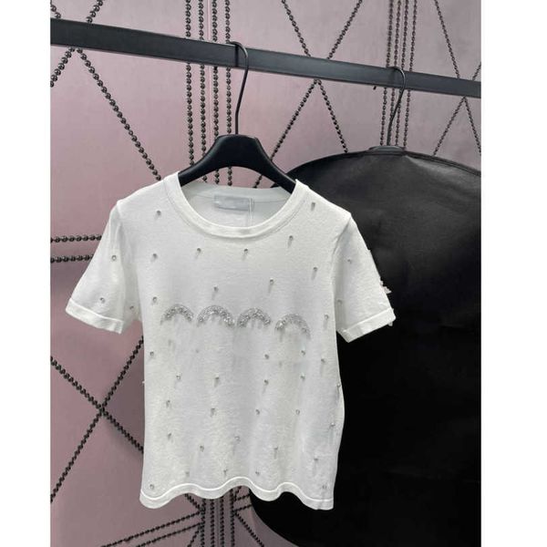 23ss womens designer clothing womens knits alphabet drill heavy drill full crewneck knitted pure handmade short sleeved knitted womens cloth, White
23ss womens designer clothing womens knits alphabet drill heavy drill full crewneck knitted pure handmade short sleeved knitted womens cloth, White