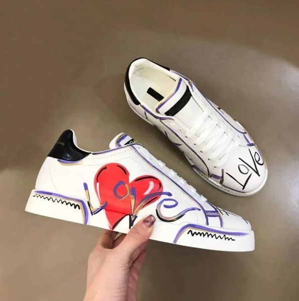 fashion men women sneakers shoes white black calfskin nappa leather sports technical couple low- casual walking eu35-46 original box
fashion men women sneakers shoes white black calfskin nappa leather sports technical couple low- casual walking eu35-46 original box