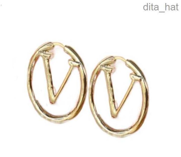 fashion gold hoop earrings for lady women party wedding lovers gift engagement jewelry for bride, Golden;silver
fashion gold hoop earrings for lady women party wedding lovers gift engagement jewelry for bride, Golden;silver