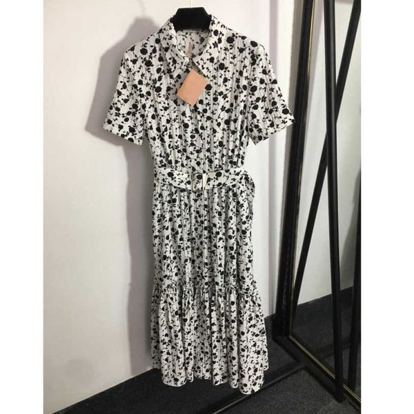 23ss womens designer clothing women dress summer dresses floral print lace up short sleeved dress with waist tucked womens clothing a1, Black;gray
23ss womens designer clothing women dress summer dresses floral print lace up short sleeved dress with waist tucked womens clothing a1, Black;gray