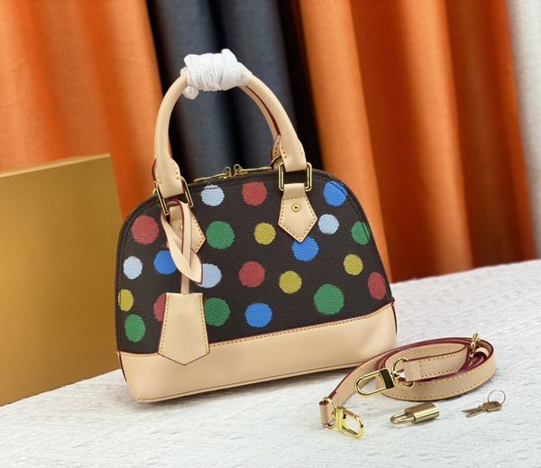 fashion designer tote bag luxury womens handbags yk alma bb shoulder bags quality leather flower letter totes ladies pumpkin dot purses whol
fashion designer tote bag luxury womens handbags yk alma bb shoulder bags quality leather flower letter totes ladies pumpkin dot purses whol