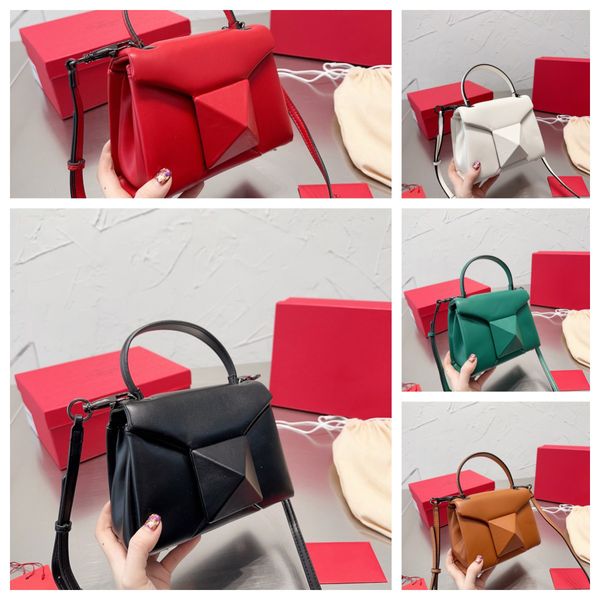 new fashion bag ladies everything upscale popular temperament high appearance level burst style western style spring single shoulder cross-b
new fashion bag ladies everything upscale popular temperament high appearance level burst style western style spring single shoulder cross-b