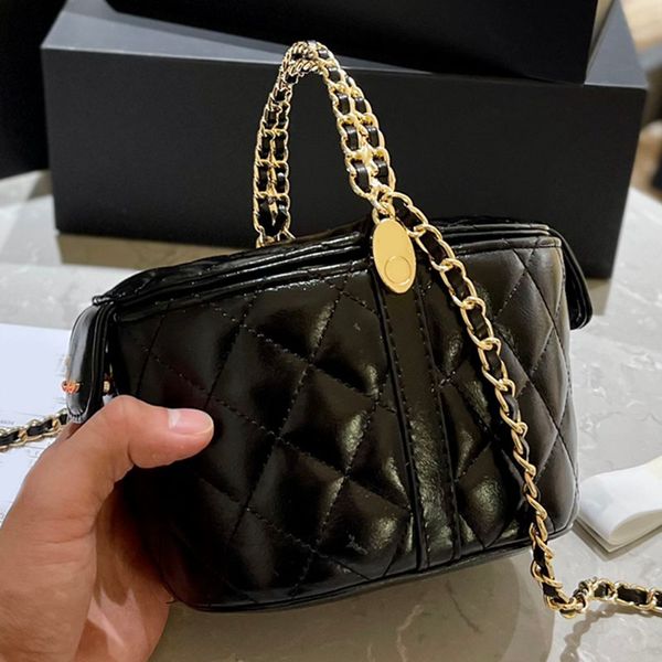 23p woman picnic basket tote designer evening bag real leather gold metal hardware with handle and mirror matelasse chain makeup purse cosme
23p woman picnic basket tote designer evening bag real leather gold metal hardware with handle and mirror matelasse chain makeup purse cosme