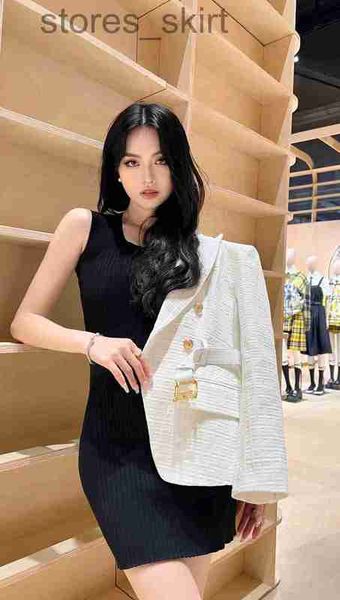 women's jackets designerbalm women's brand jacket 2022 new fall winter classic jacquard cowboy western suit jacket women's co, Black;brown
women's jackets designerbalm women's brand jacket 2022 new fall winter classic jacquard cowboy western suit jacket women's co, Black;brown