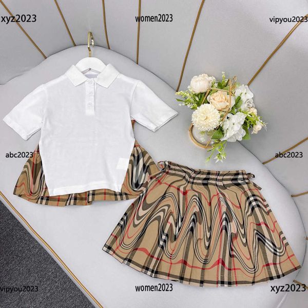 2023 kids tracksuits cool summer suits girls dress sets size 100-150 cm 2pcs polo neck patchwork t-shirt and pleated skirt ing, White
2023 kids tracksuits cool summer suits girls dress sets size 100-150 cm 2pcs polo neck patchwork t-shirt and pleated skirt ing, White
