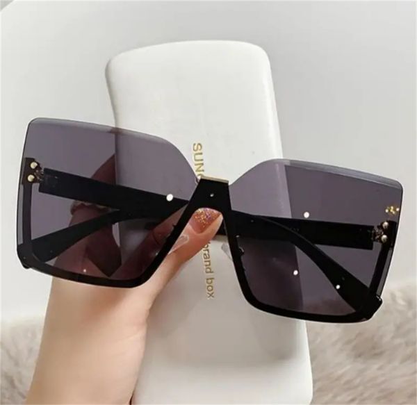 cool sunglasses for women, borderless oversized fashionable sunglasses, fashionable and effective protection of eyes from ultraviolet radiat, White;black
cool sunglasses for women, borderless oversized fashionable sunglasses, fashionable and effective protection of eyes from ultraviolet radiat, White;black
