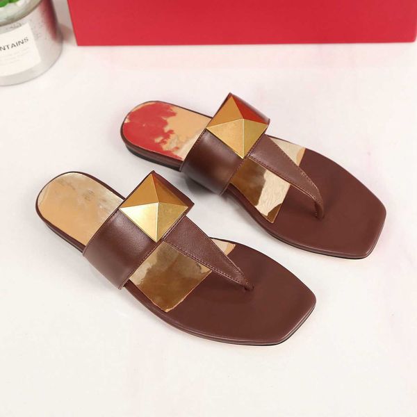 designer slippers women's sandals leather slippers platform valentinoity slide rubber sandal summer fashion patform fsd, Black
designer slippers women's sandals leather slippers platform valentinoity slide rubber sandal summer fashion patform fsd, Black