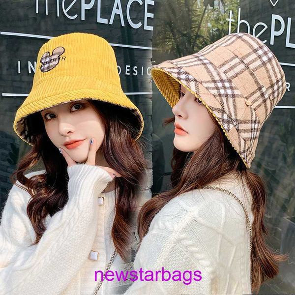 brand designer burbberys hat online store korean version of autumn and winter women's basin hat with doublesided plaid corduroy outdoor, Blue;gray
brand designer burbberys hat online store korean version of autumn and winter women's basin hat with doublesided plaid corduroy outdoor, Blue;gray