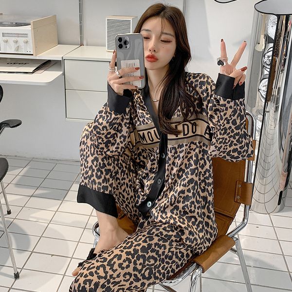 womens sleepwear leopard print ice silk pajamas cool feeling in summer slip thin cardigan vneck long sleeve pants 230414, Black;red
womens sleepwear leopard print ice silk pajamas cool feeling in summer slip thin cardigan vneck long sleeve pants 230414, Black;red