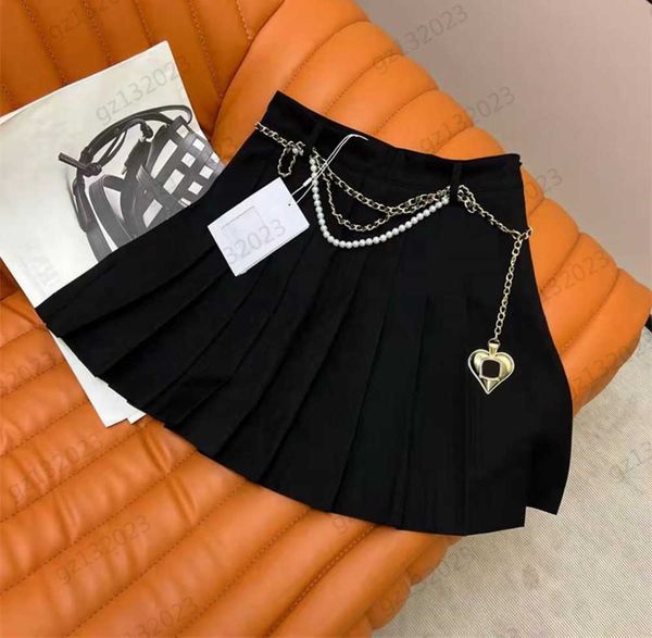 luxury skirts custom pearl waist chain decoration skirt lined shorts anti-light design high-waisted pleated skirts womens clothing 1970, Black
luxury skirts custom pearl waist chain decoration skirt lined shorts anti-light design high-waisted pleated skirts womens clothing 1970, Black