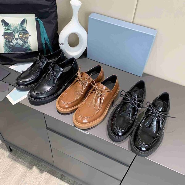 2023 fashion women casual shoes designer black white patent leather shoe platform mules classic matte loafers stylist slipper
2023 fashion women casual shoes designer black white patent leather shoe platform mules classic matte loafers stylist slipper