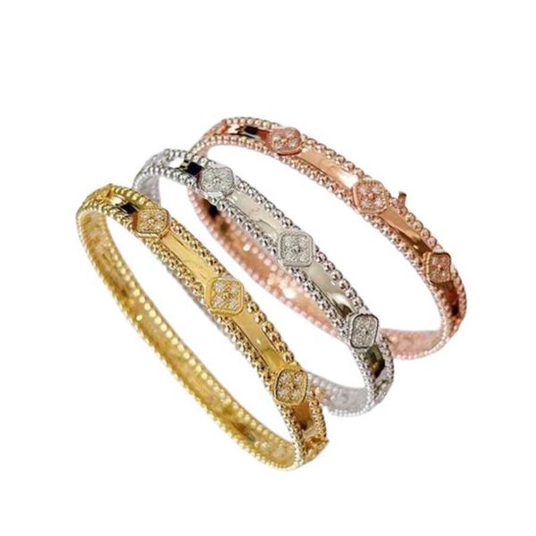 clovers bracelet designer luxury jewelry women bangle classic 5.0 titanium steel alloy gold-plated steel gold belcher charm bracelets, Golden;silver
clovers bracelet designer luxury jewelry women bangle classic 5.0 titanium steel alloy gold-plated steel gold belcher charm bracelets, Golden;silver