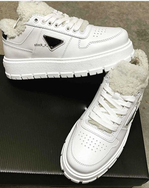 sporty design soft shearling sneakers shoes women enameled metal triangle white calf leather winter warm comfort footwear walking eu35-41 bo, Black
sporty design soft shearling sneakers shoes women enameled metal triangle white calf leather winter warm comfort footwear walking eu35-41 bo, Black
