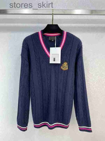 women's sweaters designerbrand same style women's sweaters 2022 new autumn winter v neck long sleeve panelled high end jacquard pu, White;black
women's sweaters designerbrand same style women's sweaters 2022 new autumn winter v neck long sleeve panelled high end jacquard pu, White;black