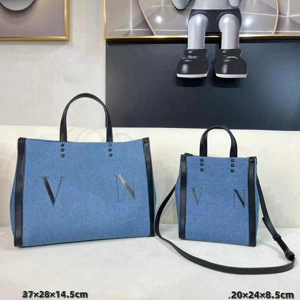 new character designers handbag leather, original quality bag womens shoulder duffel men wallet canvas large lady bags pochette linen crossb
new character designers handbag leather, original quality bag womens shoulder duffel men wallet canvas large lady bags pochette linen crossb