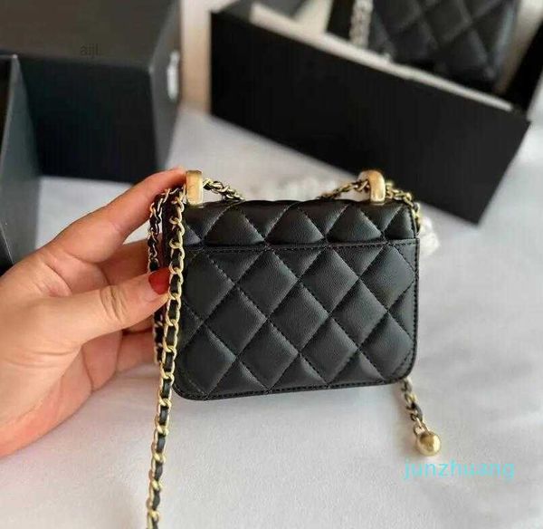 fashion mini cc flap bag women diamond plaid cowhide gold ball chain metal new mouth red designer luxury 06
fashion mini cc flap bag women diamond plaid cowhide gold ball chain metal new mouth red designer luxury 06