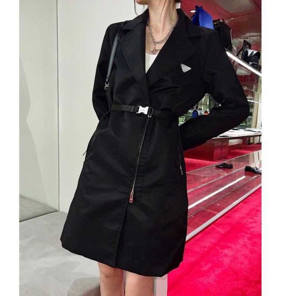 women's trench coats designer high version women metal triangle embroidered long jacket jackets womens windbreaker with belt cardigan c, Tan;black
women's trench coats designer high version women metal triangle embroidered long jacket jackets womens windbreaker with belt cardigan c, Tan;black