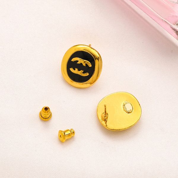 designer letter stud earrings simple elegant style letter enamel earring for women brand jewelry accessory gifts high quality, Golden;silver
designer letter stud earrings simple elegant style letter enamel earring for women brand jewelry accessory gifts high quality, Golden;silver