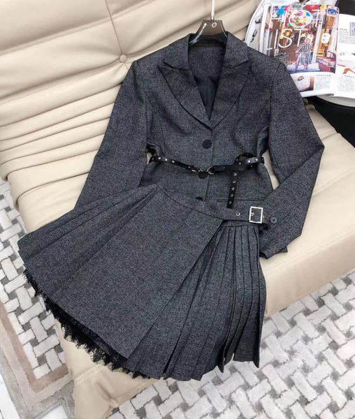 pants 2022 fall collection formal feminine style double breasted mini skirt suit, White
pants 2022 fall collection formal feminine style double breasted mini skirt suit, White
