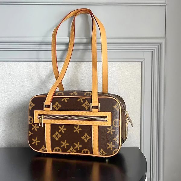 brown flower luxury louvis cite 7a designer bag m46321 fashion crossbody genuine leather shoulder bag tote handbag womens man messenger bag
brown flower luxury louvis cite 7a designer bag m46321 fashion crossbody genuine leather shoulder bag tote handbag womens man messenger bag