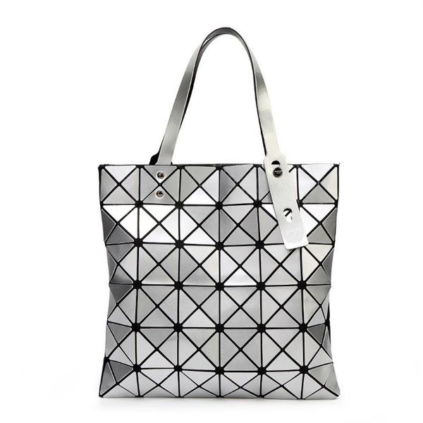 2021 new fashion women's bag sequin geometric lingge trend one shoulder portable japanese laser165l, Black;red
2021 new fashion women's bag sequin geometric lingge trend one shoulder portable japanese laser165l, Black;red