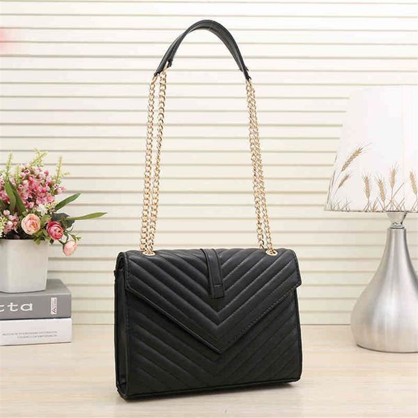 shoulder bags designer bag handbags square chain large capacity stitched messenger classic womens handbag ladies composite tote pu2813, Black;red
shoulder bags designer bag handbags square chain large capacity stitched messenger classic womens handbag ladies composite tote pu2813, Black;red