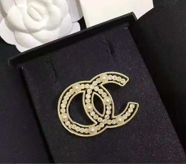 luxury designer 18k gold plated pearl brooches fashion mens womens brand double letter pendant brooche sweater suit brought pin clothing jew, Gray
luxury designer 18k gold plated pearl brooches fashion mens womens brand double letter pendant brooche sweater suit brought pin clothing jew, Gray