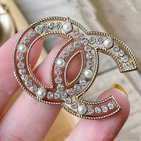 simple double letter brooch name brand luxury designer geometric brooch female crystal rhindiamone suit pin fashion jewelry decorative acces, Gray
simple double letter brooch name brand luxury designer geometric brooch female crystal rhindiamone suit pin fashion jewelry decorative acces, Gray