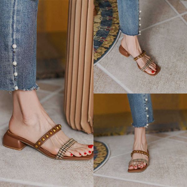 sandals french retro women's shoes plaid summer color matching ladies sandals fashionable niche rivet thick hheel female flip flops 230, Black
sandals french retro women's shoes plaid summer color matching ladies sandals fashionable niche rivet thick hheel female flip flops 230, Black