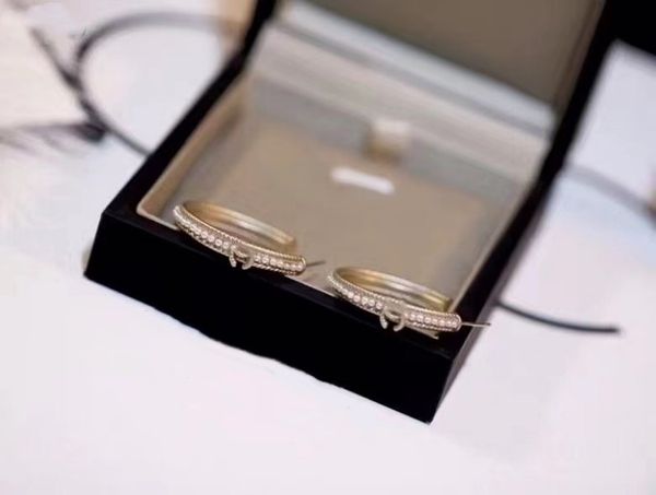 gold hoop earrings simple loop with diamond ziggurin designer earrings new fashion earrings, Golden;silver
gold hoop earrings simple loop with diamond ziggurin designer earrings new fashion earrings, Golden;silver
