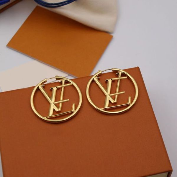 Earrings Designer For Women 18k Gold Plated Hoop Earring Womens Luxury Jewelry Fashion V L Earrings With Original Box High Quality
Earrings Designer For Women 18k Gold Plated Hoop Earring Womens Luxury Jewelry Fashion V L Earrings With Original Box High Quality