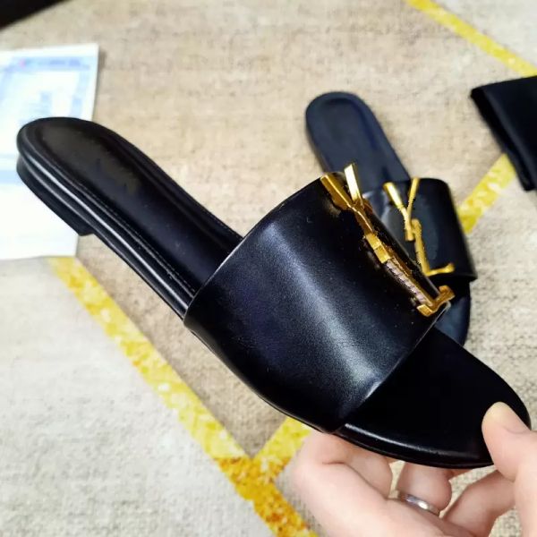with box 2023 luxury designer slippers sliders womens summer sandals beach slide ladies flip flops loafers metal letters yslity bl yslity cg, Black
with box 2023 luxury designer slippers sliders womens summer sandals beach slide ladies flip flops loafers metal letters yslity bl yslity cg, Black