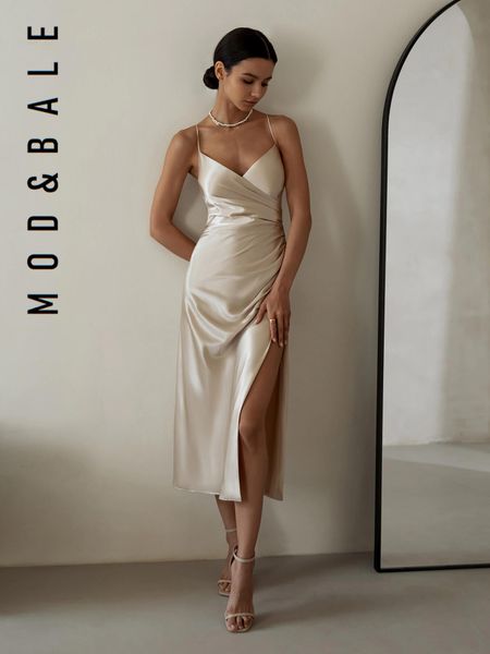 dresses 2022 evening dresses summer satin tight dress color lichi women sling high slit fashion long skirt party club ladies, Black;gray
dresses 2022 evening dresses summer satin tight dress color lichi women sling high slit fashion long skirt party club ladies, Black;gray