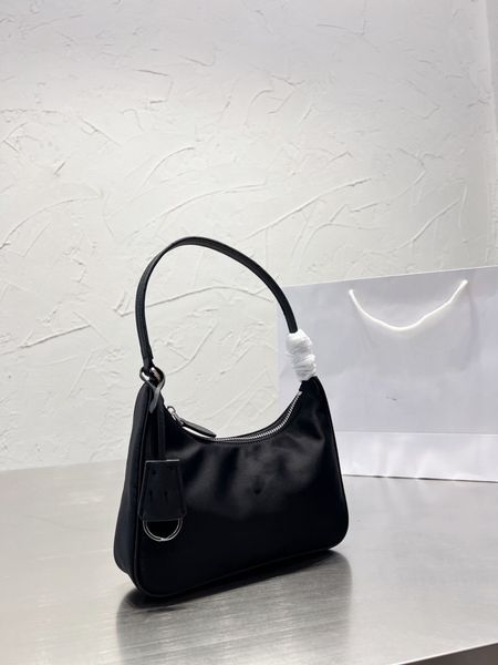 candy color designer nylon underarm bag princess party lady purse dating bag
candy color designer nylon underarm bag princess party lady purse dating bag