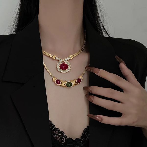 pendant necklaces antique replica court vintage necklace elegant and elegant glazed rhinestone necklace, Silver
pendant necklaces antique replica court vintage necklace elegant and elegant glazed rhinestone necklace, Silver