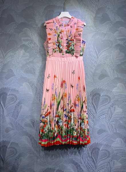 pleated dress fashion 2023 spring/summer printed pleated ruffle collar sleeveless waist waist slim mid length dress two color 5 size s_xxl, Black;gray
pleated dress fashion 2023 spring/summer printed pleated ruffle collar sleeveless waist waist slim mid length dress two color 5 size s_xxl, Black;gray